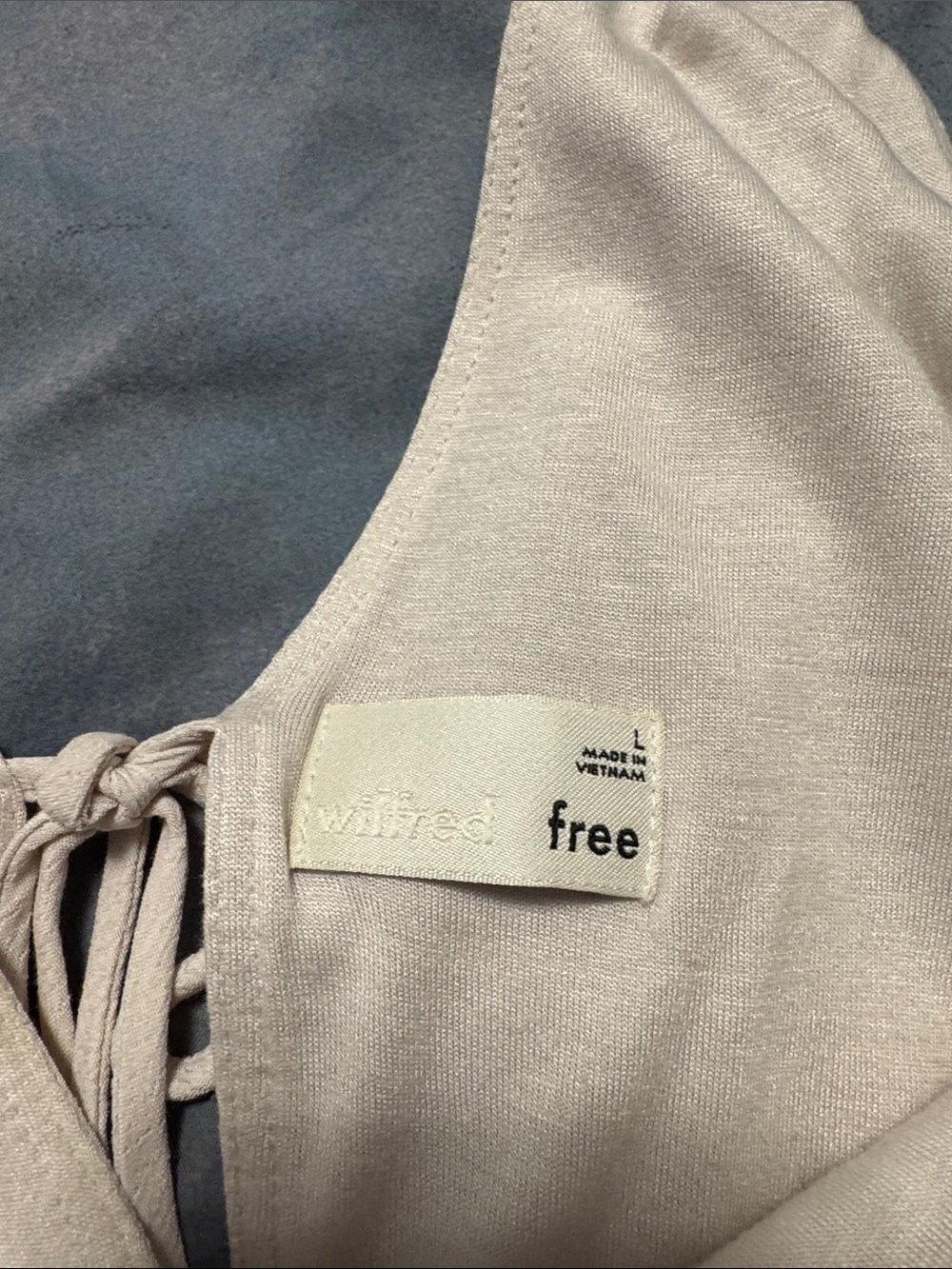 Wilfred Cream V-Neck Sleeveless Blouse - Picture 2 of 3